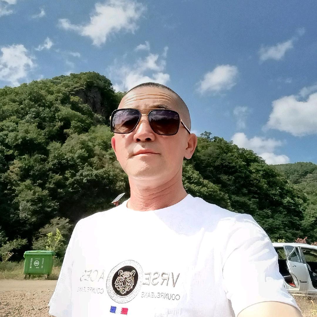 姥爷和外孙儿的日常