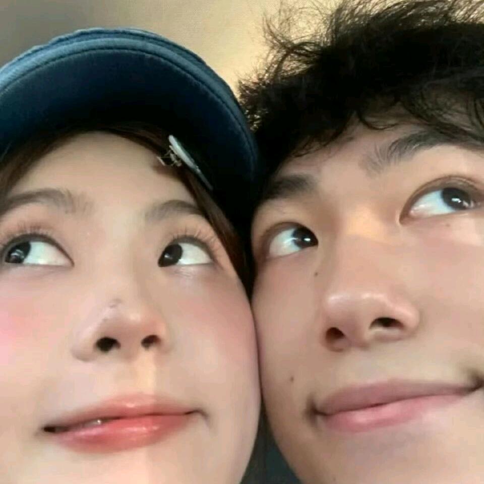 大拇指爱小拇指
