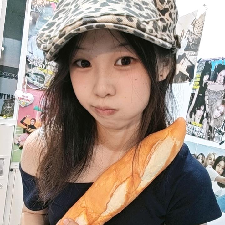 是个小憨包(⁰▿⁰)◜✧