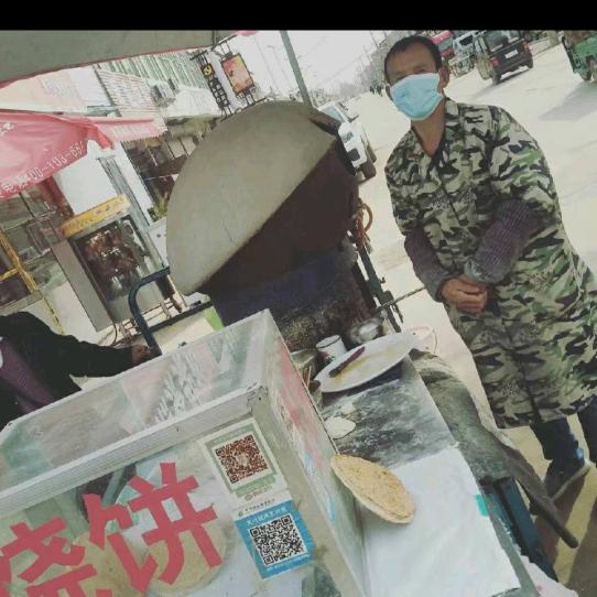 邸阁镇专业烧饼哥