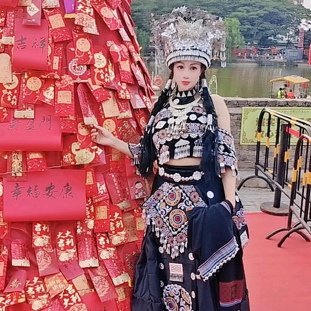 冠汤包。