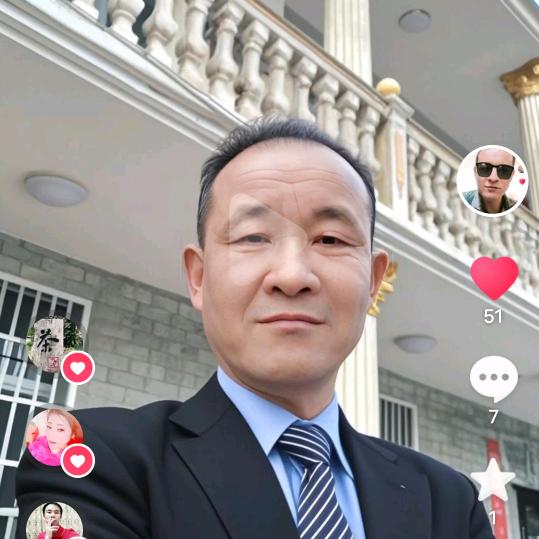 孤单:小老头