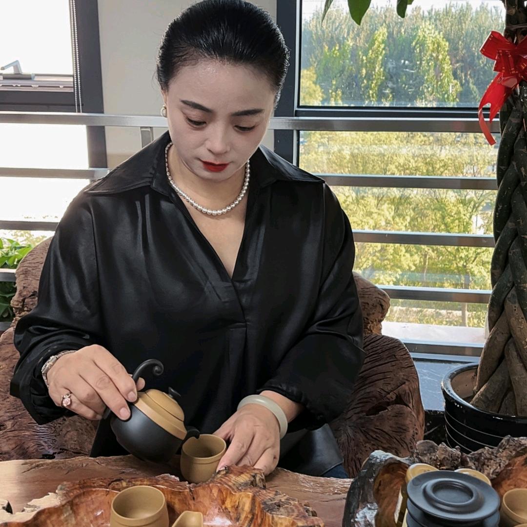 阿庆嫂聊商业
