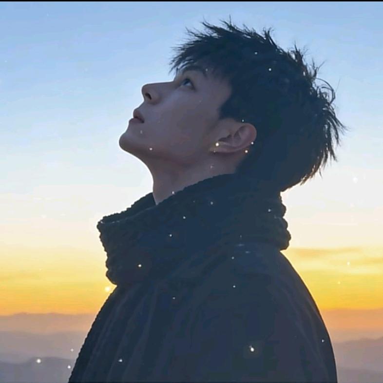 是谁卑微了承诺、