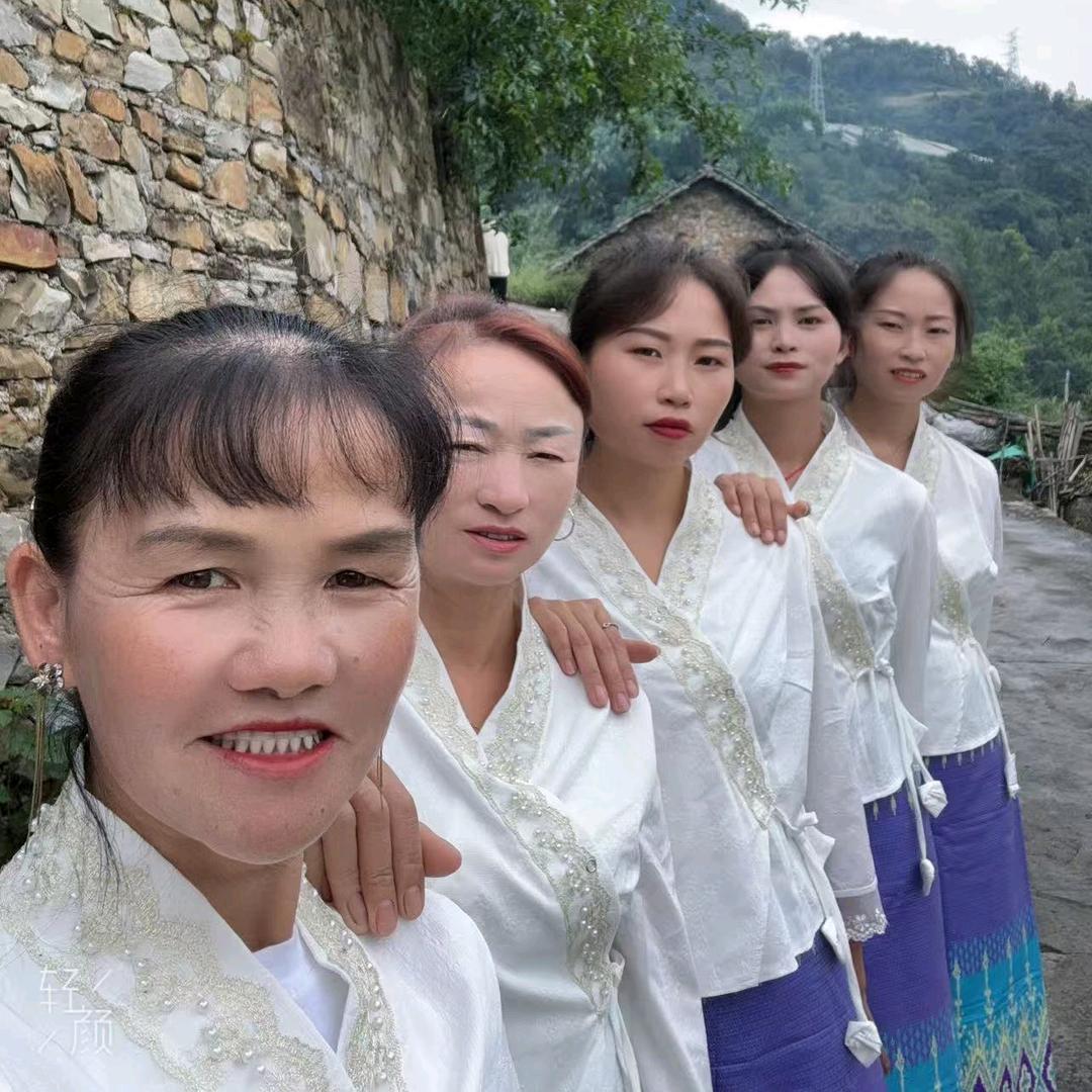 花灯妹子
