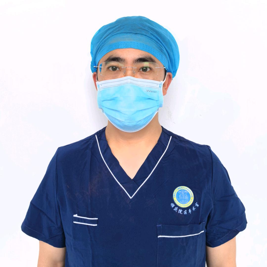 整形外科医生黄清江