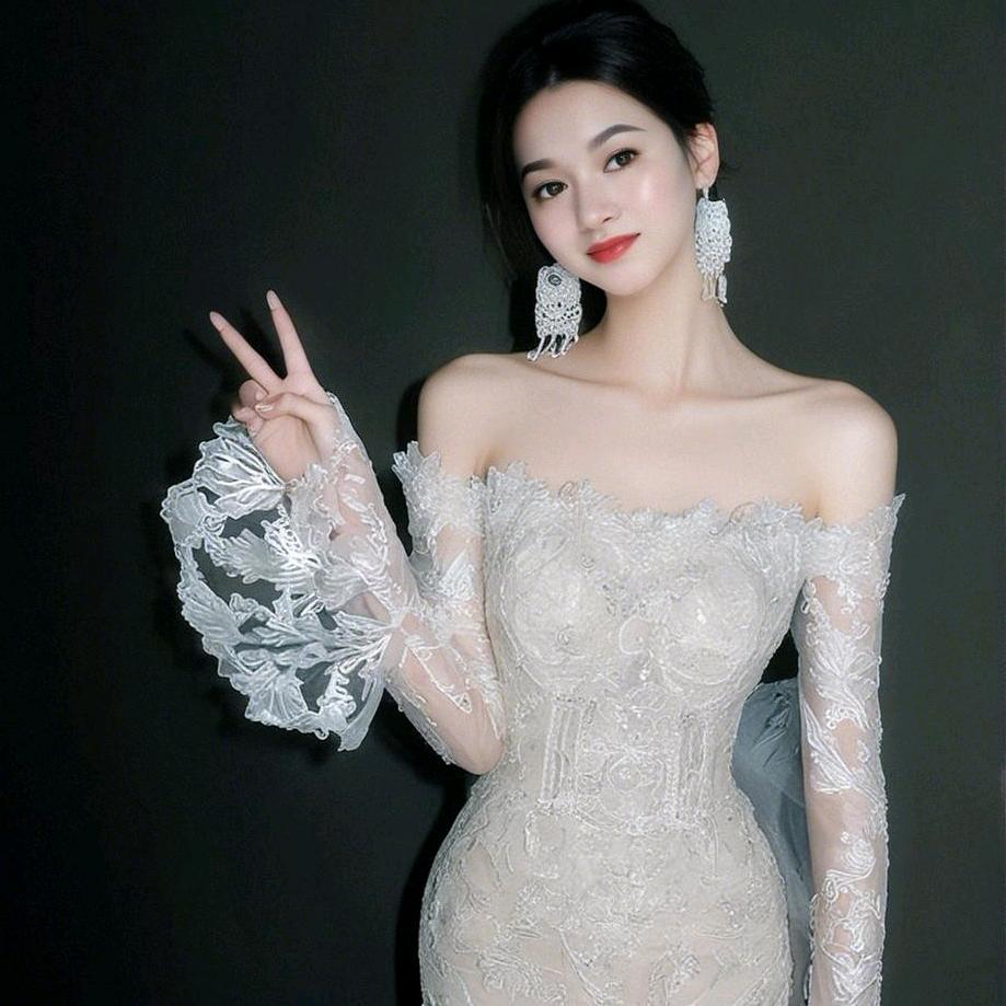 赖麒竹琳恩纳姬莲雅