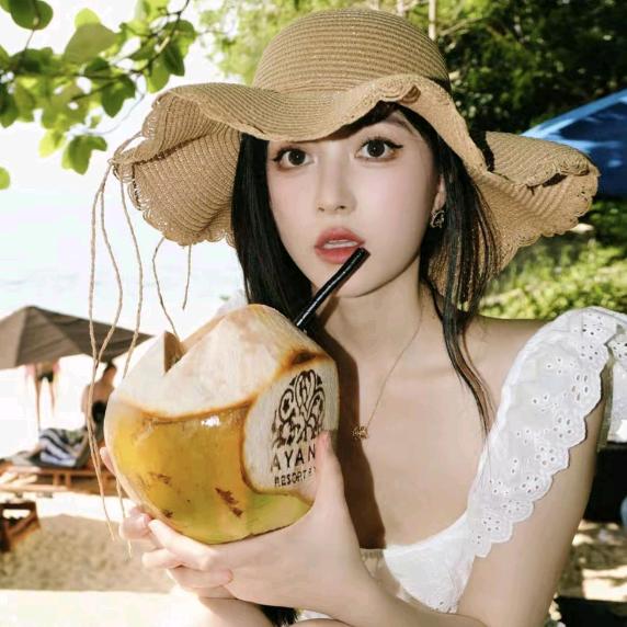 炽火火轻奢女装穿搭