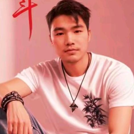 暮念. 𝓩𝓜江苏   野狼