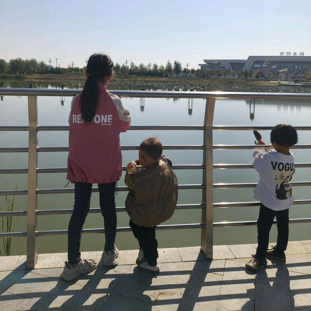 萌宝们的饲养员