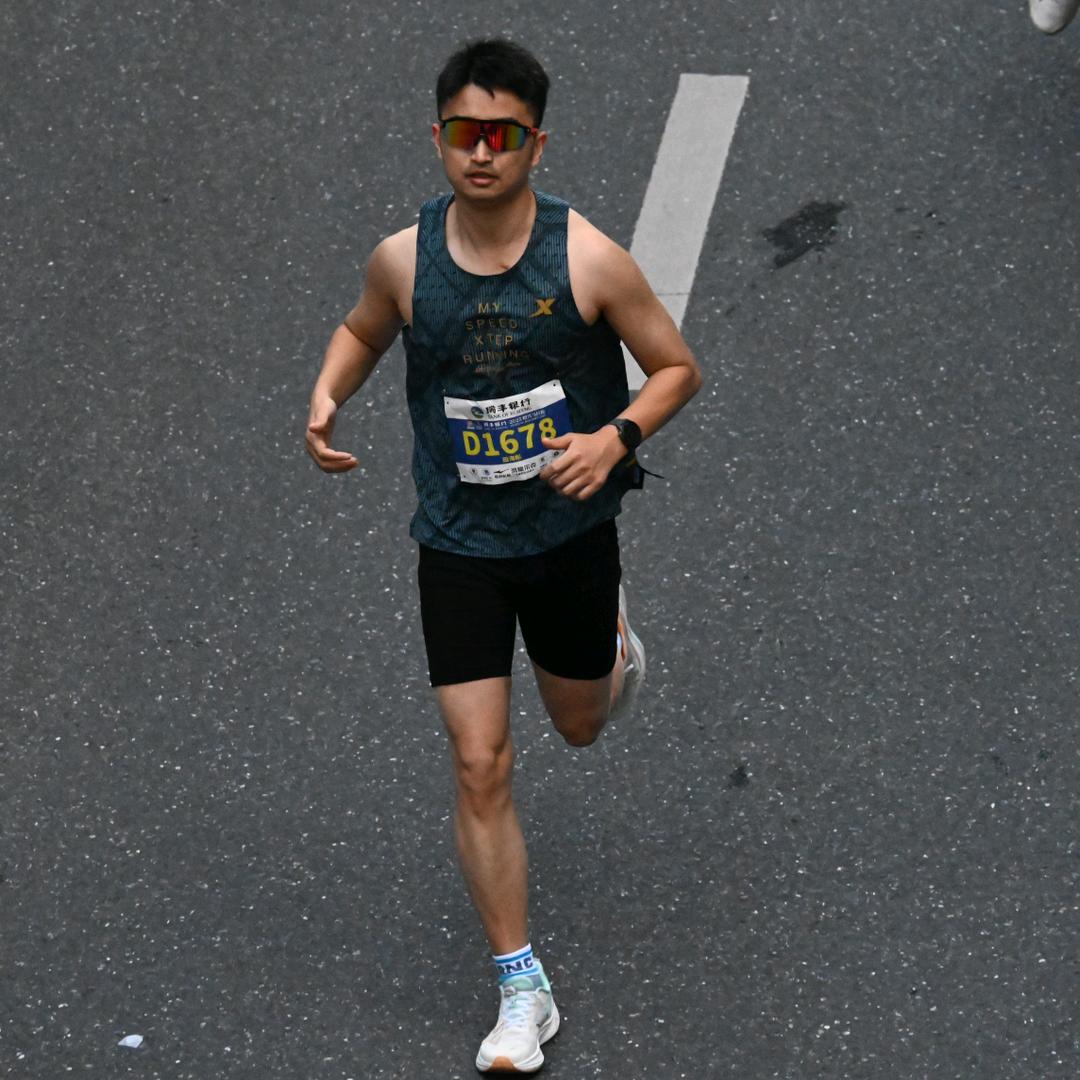 爱跑步的彬仔（🏃互）