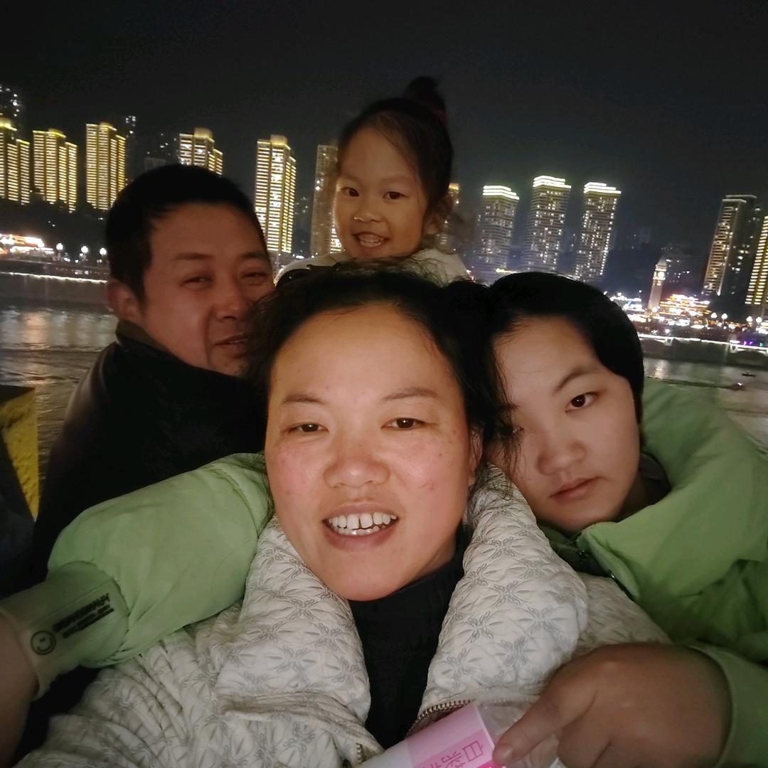 桐妈一家
