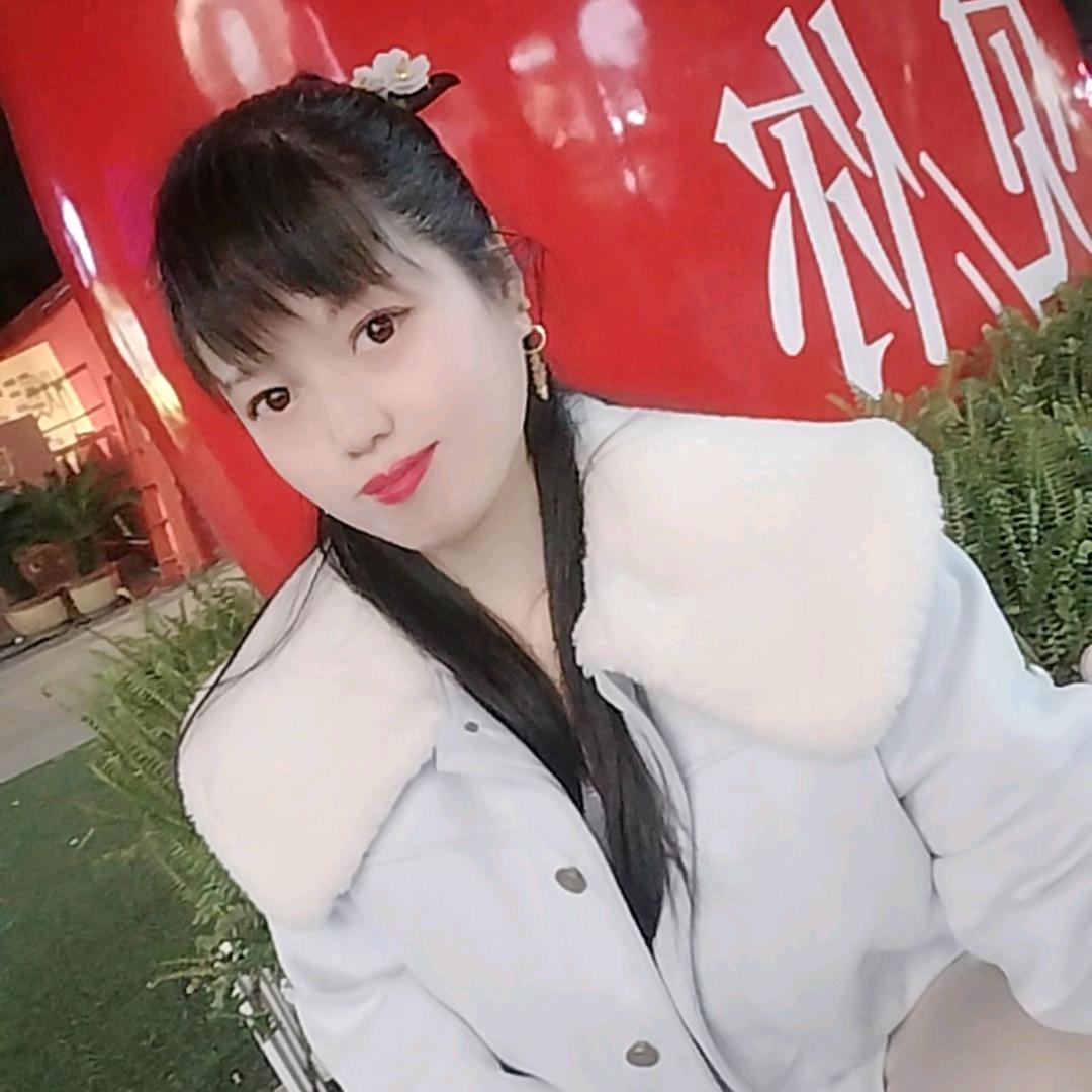姑娘本是天仙，不小心落入凡间