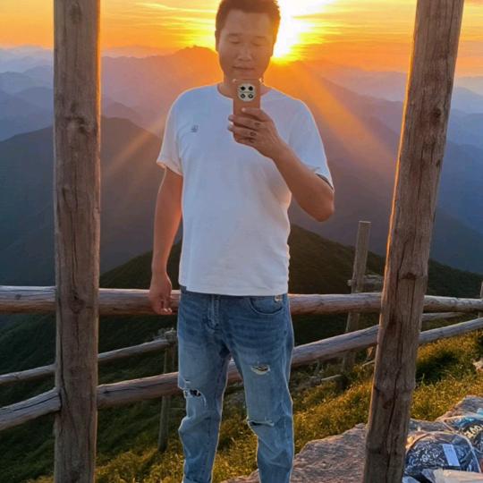 忘了他，我开挖机养你