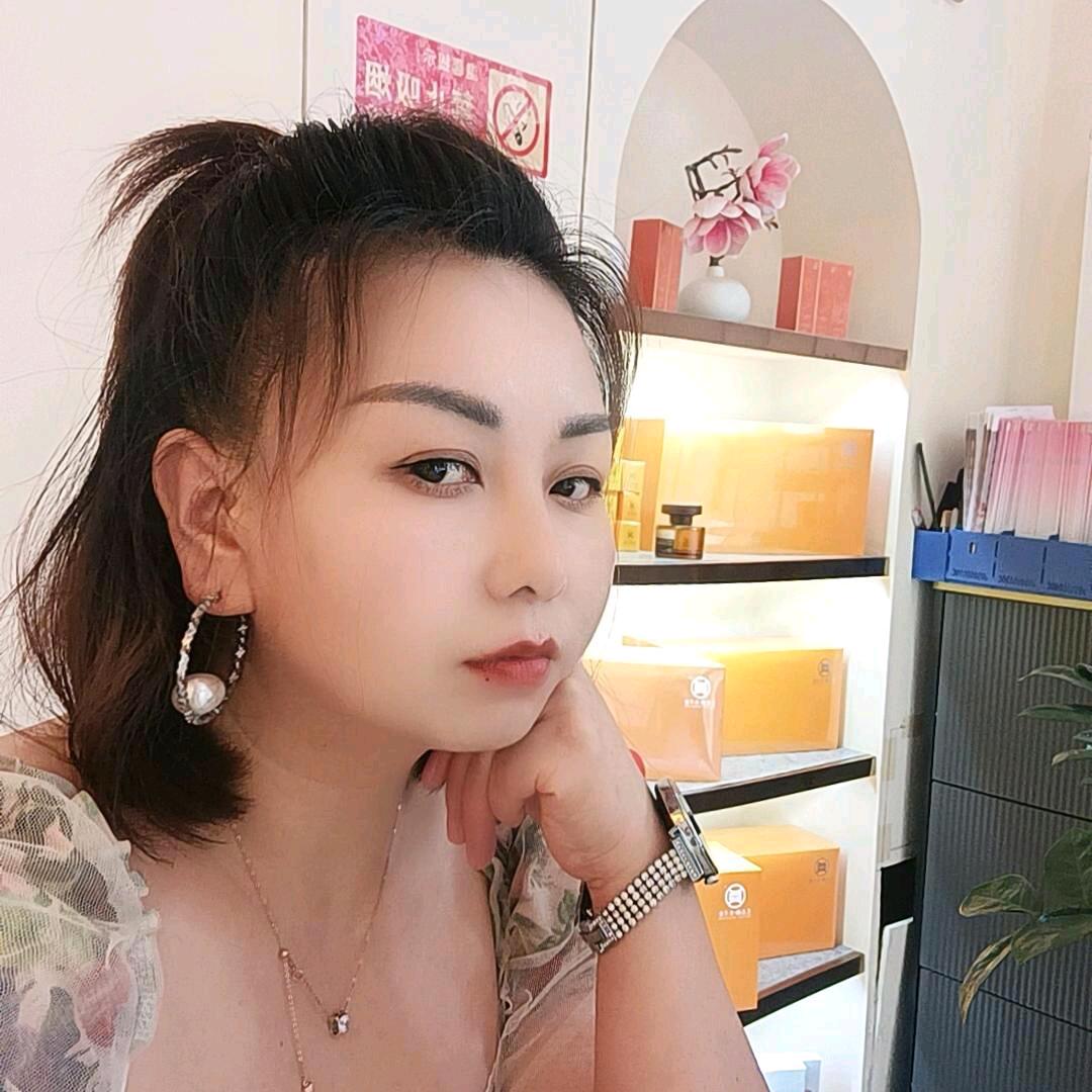 蛋堡西施