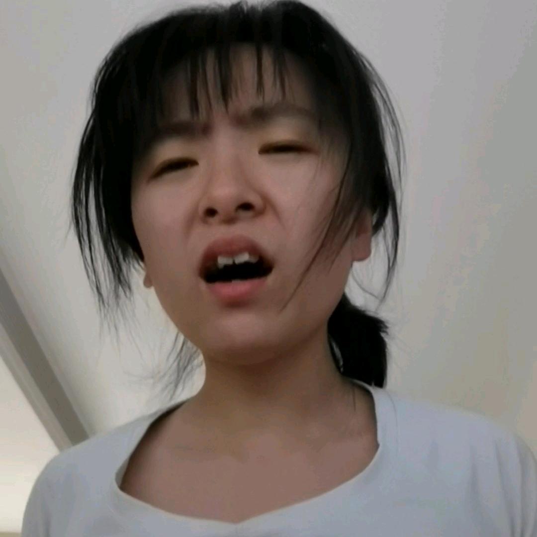 不爱川内内的婧女士