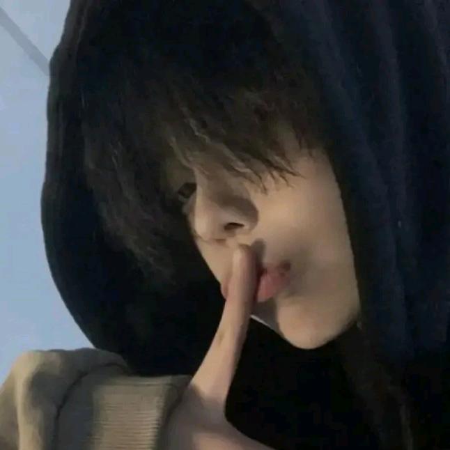 本少૧(●´৺`●)૭