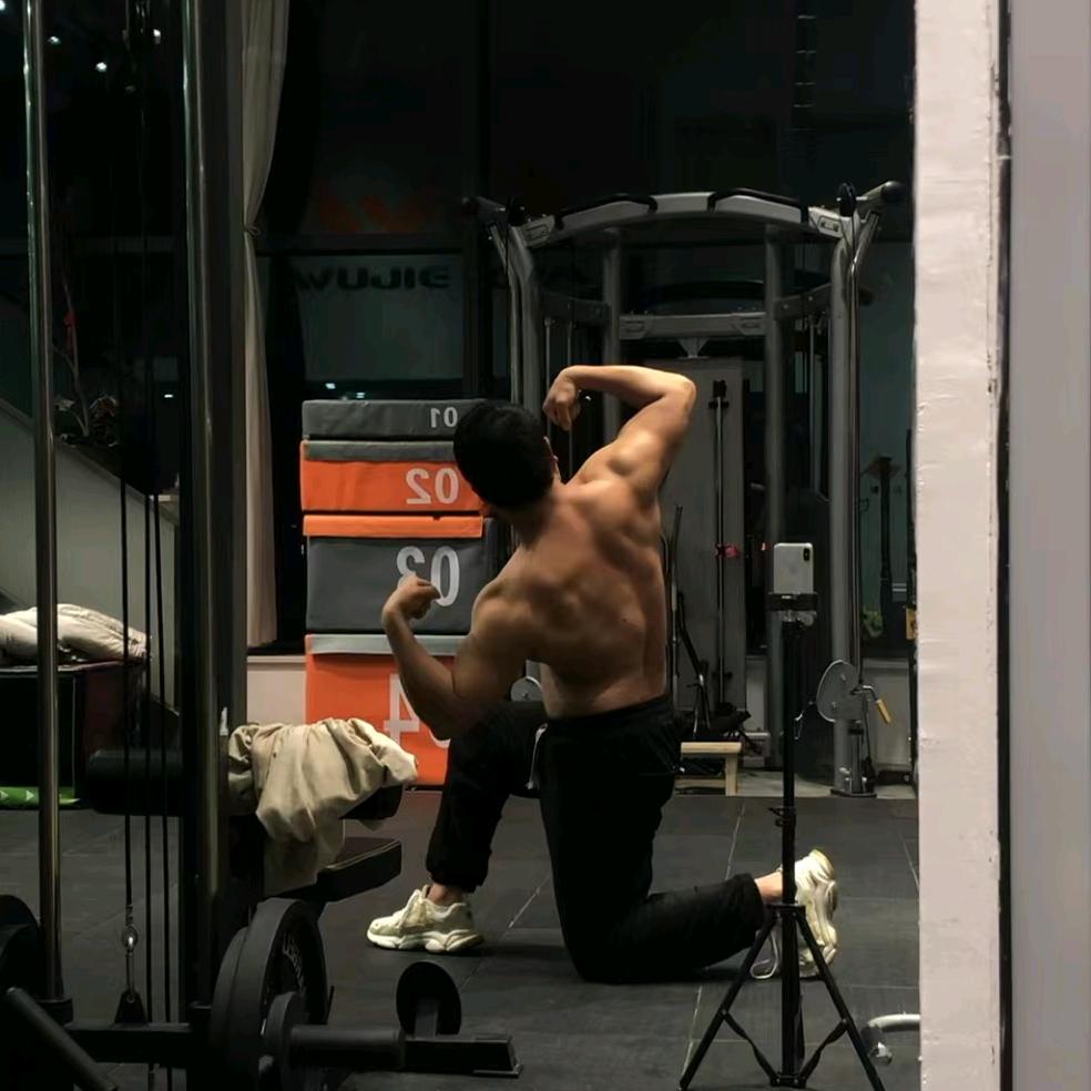 悟界健身工作室（京武中心店）