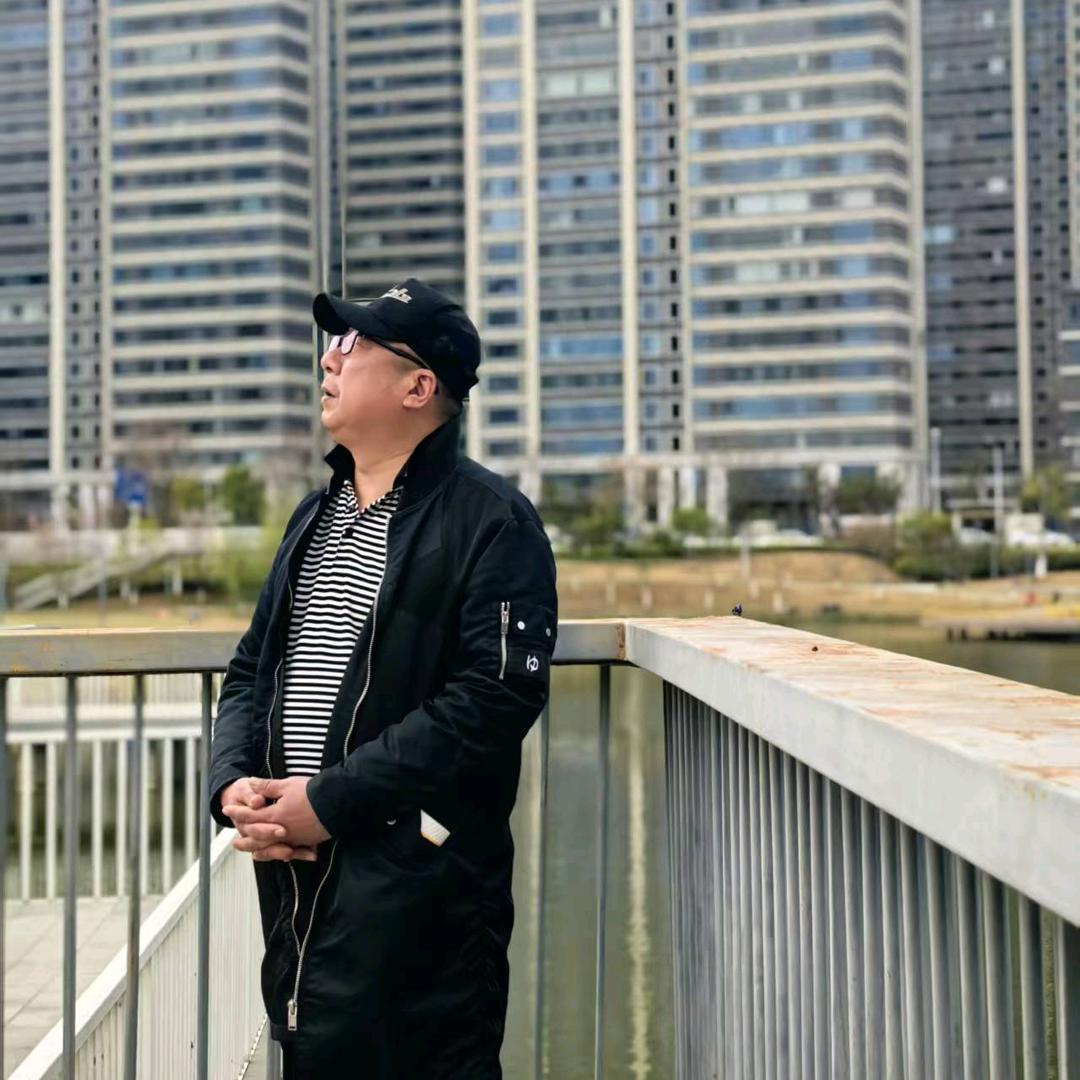 贾德新