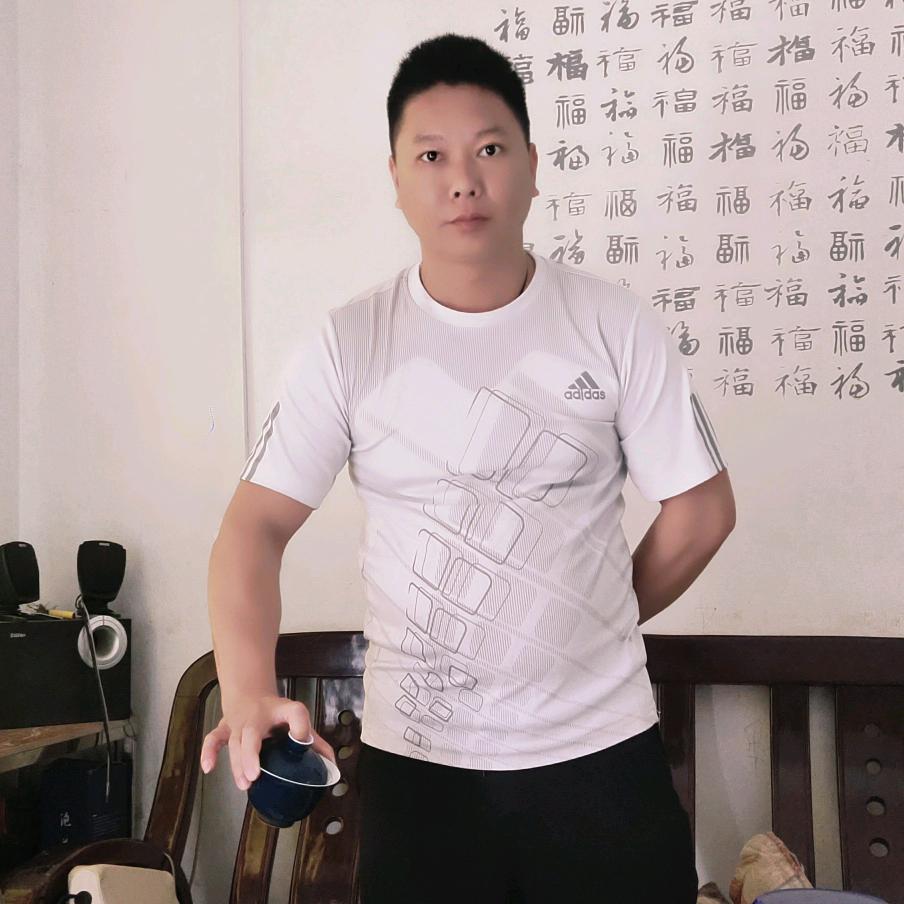 诚信赢天下 軍仔