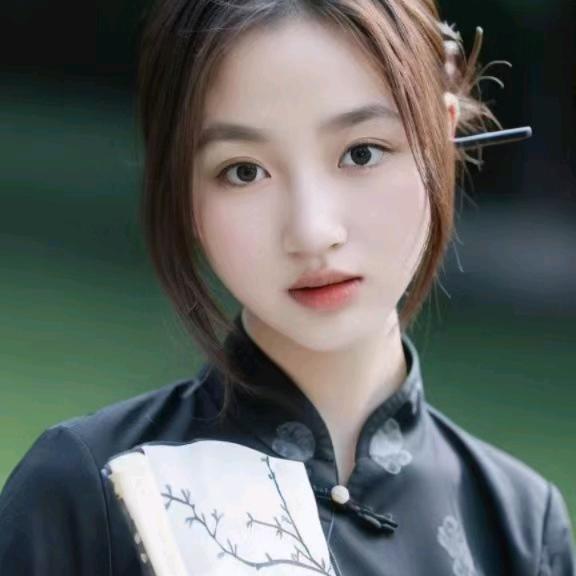 八月妹