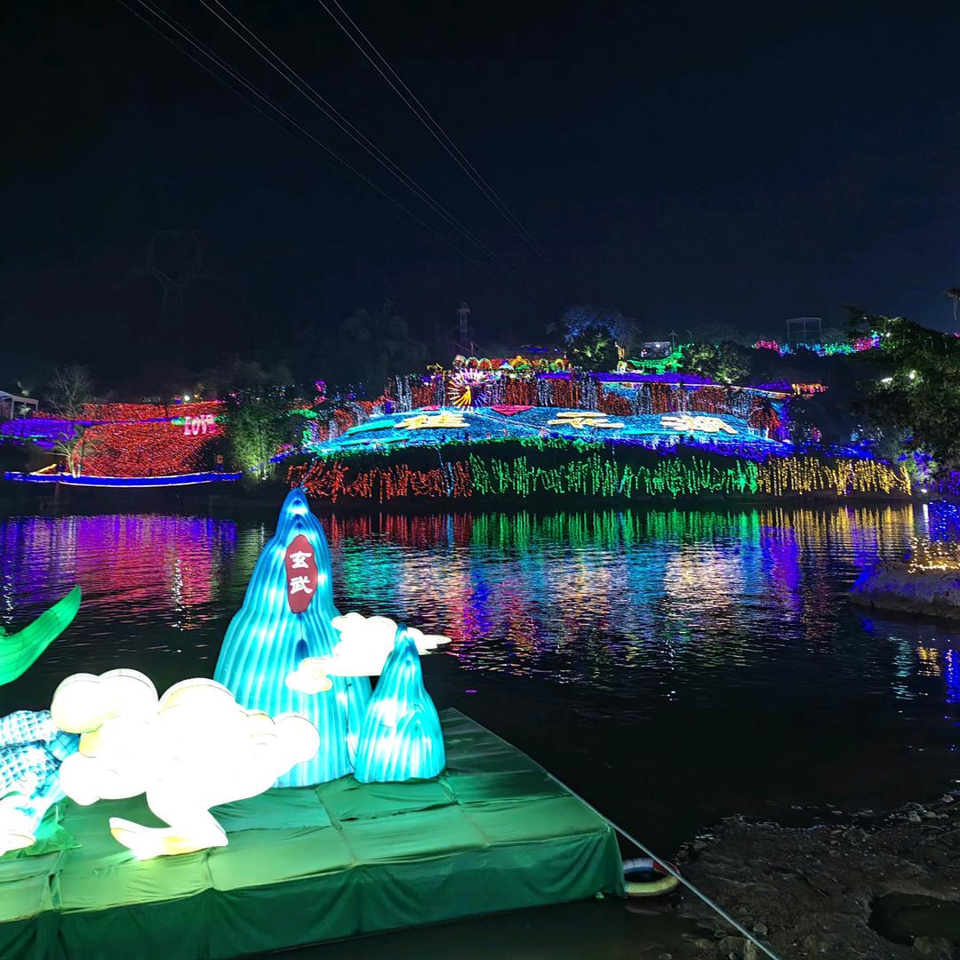 ദ്ദി˶>李往哪陶𖥦<)✧