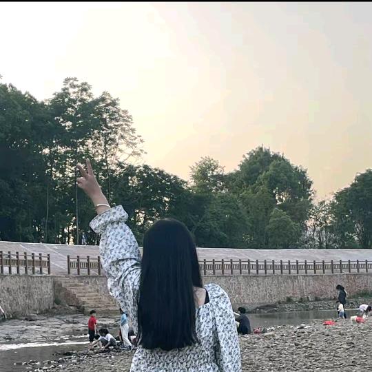 柒滢秦