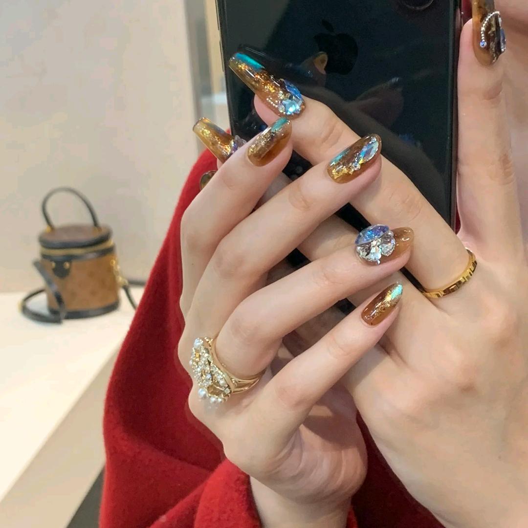 妤颜STUDIO