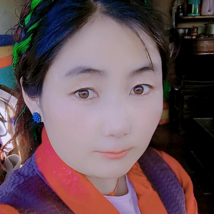 卓央