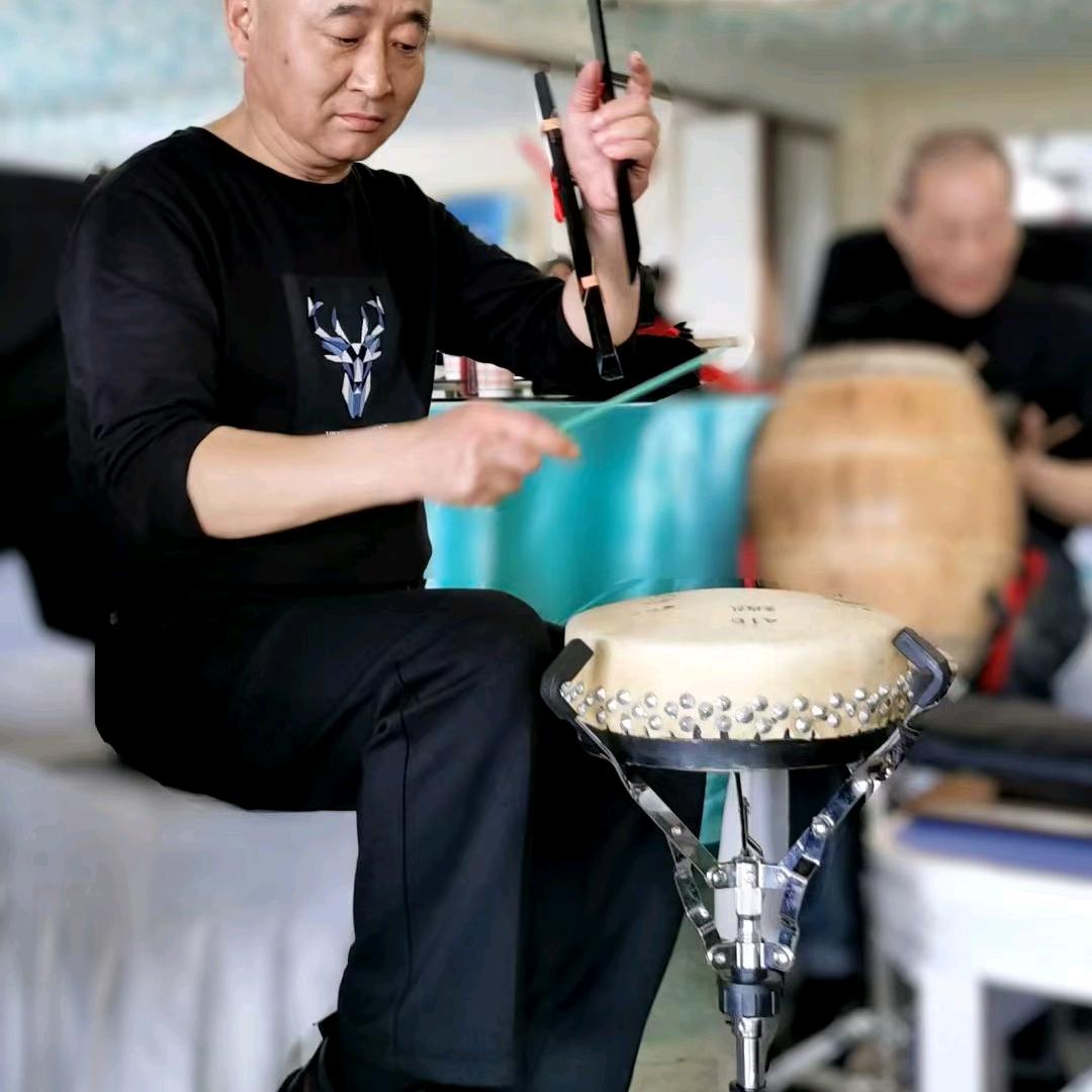 珙县戏剧家协会尹（肉鸽子）