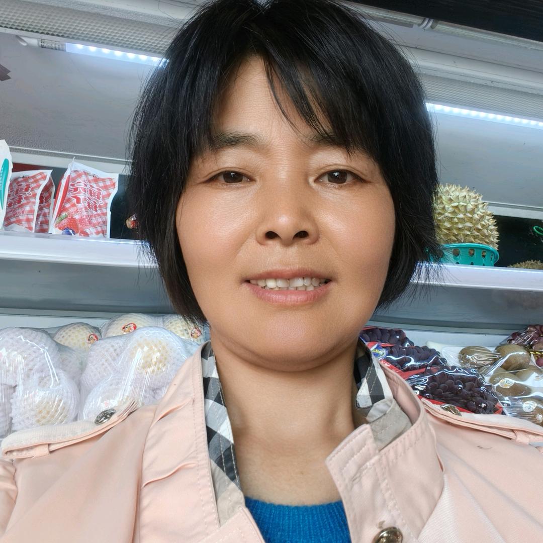 小房姐：姜堰排档街便民水果店