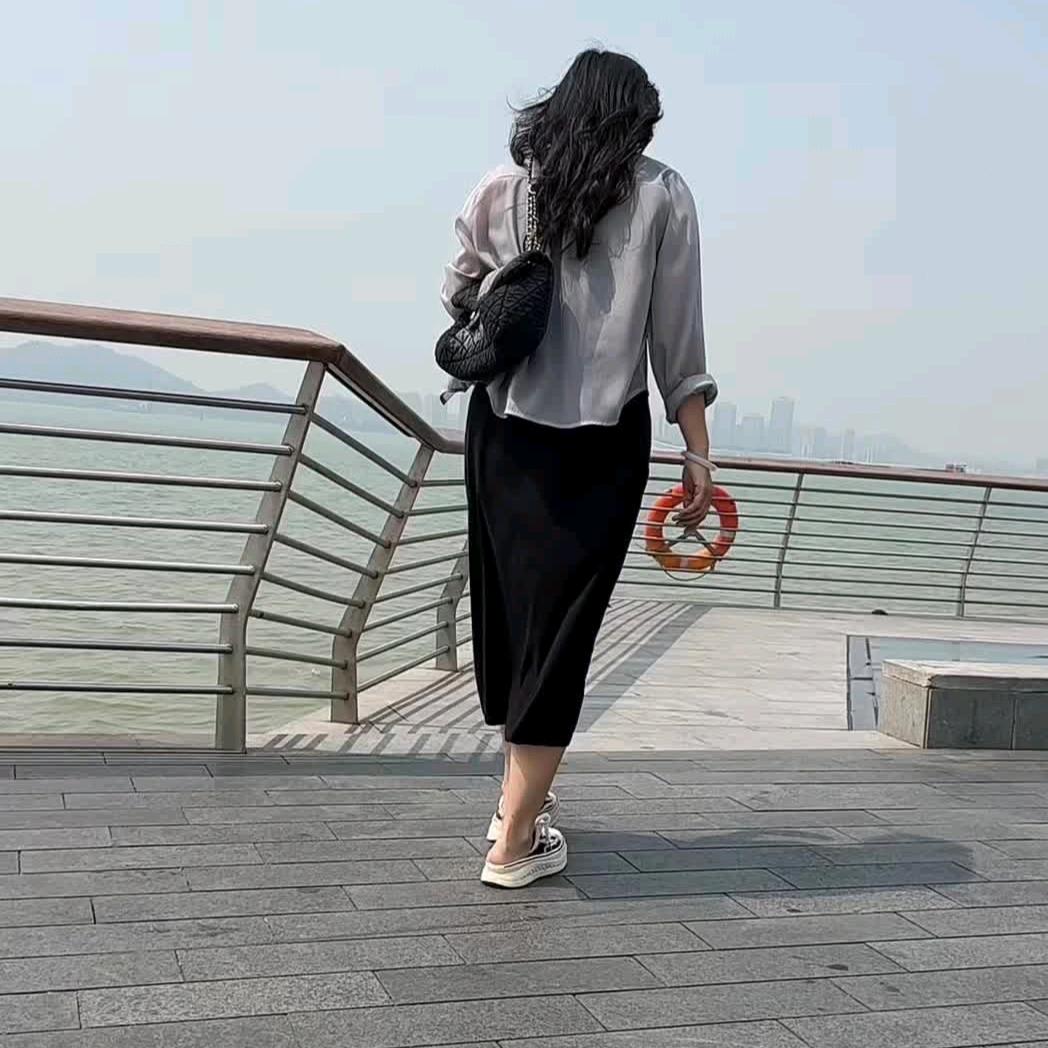 沉默，