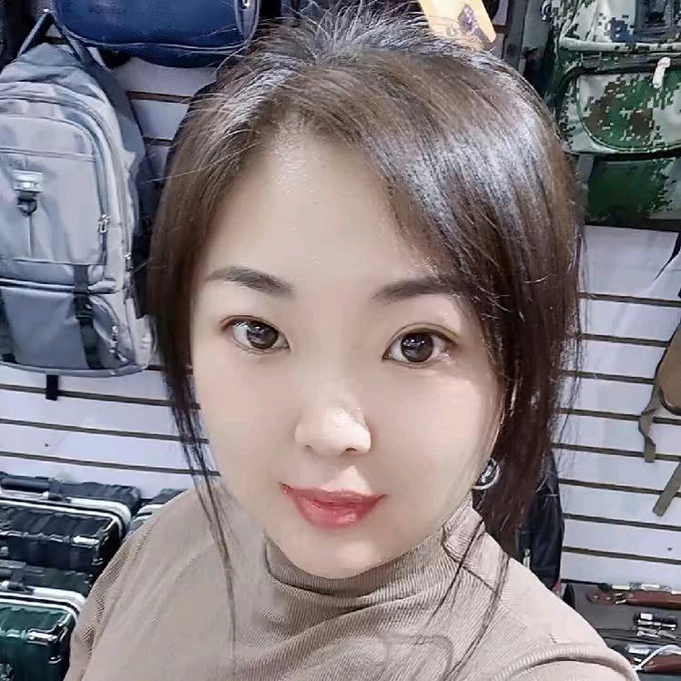 小红一家人