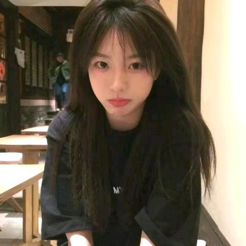 传嗄服饰