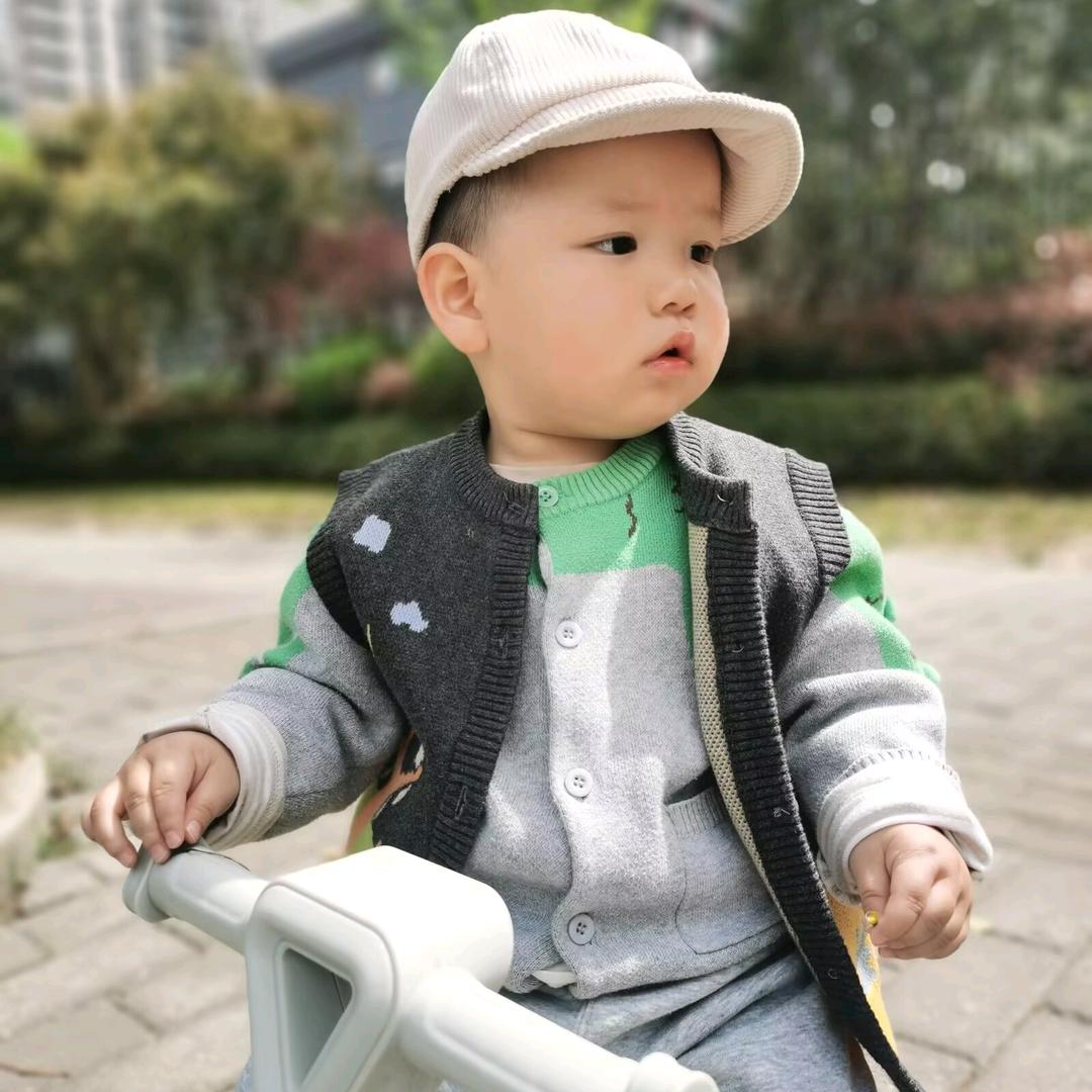 安安的锐超人(二胎带娃中)