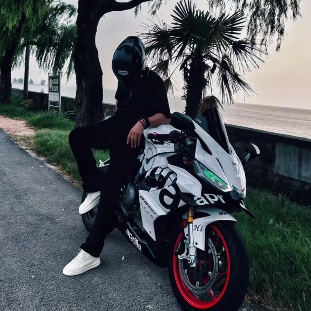 林风（老男孩烧烤酒馆）🏍