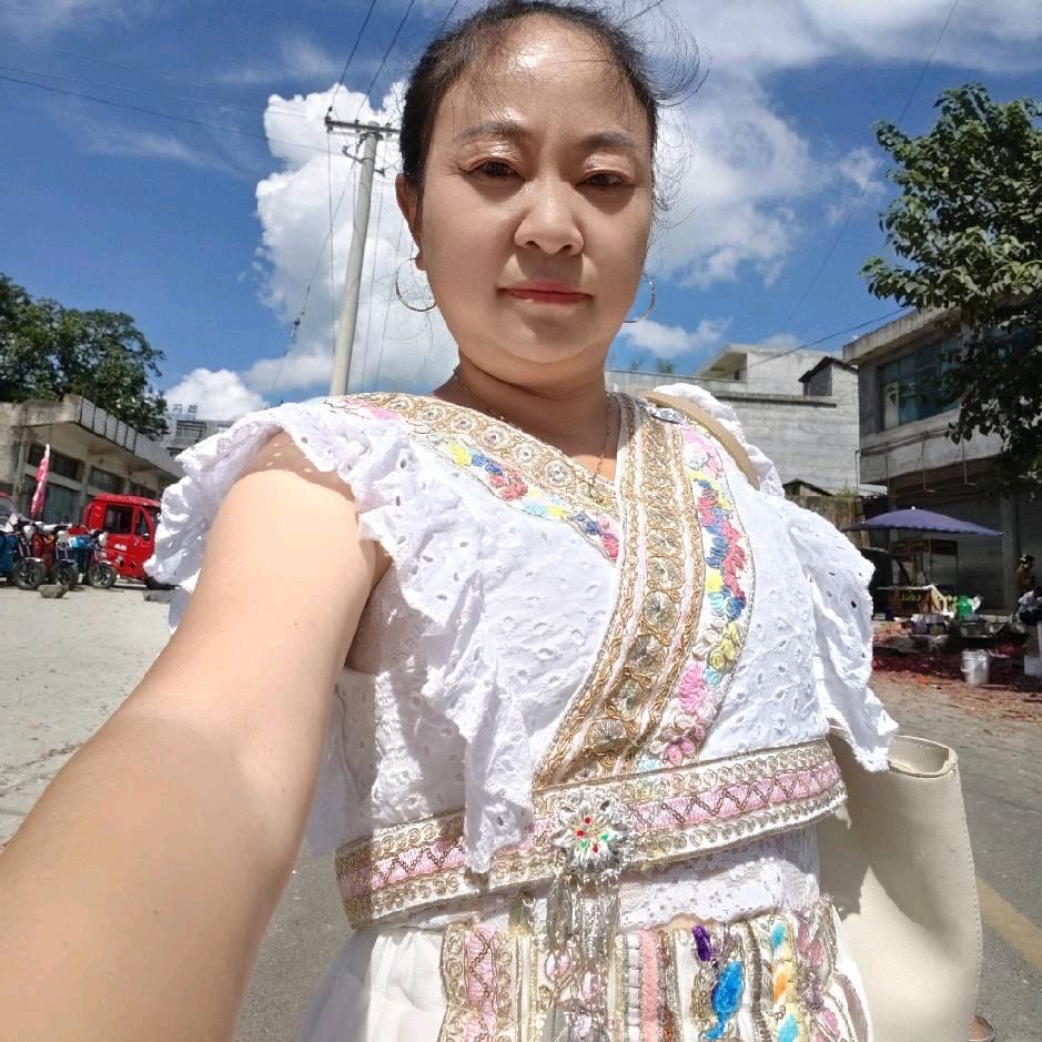 安龙花灯小妹