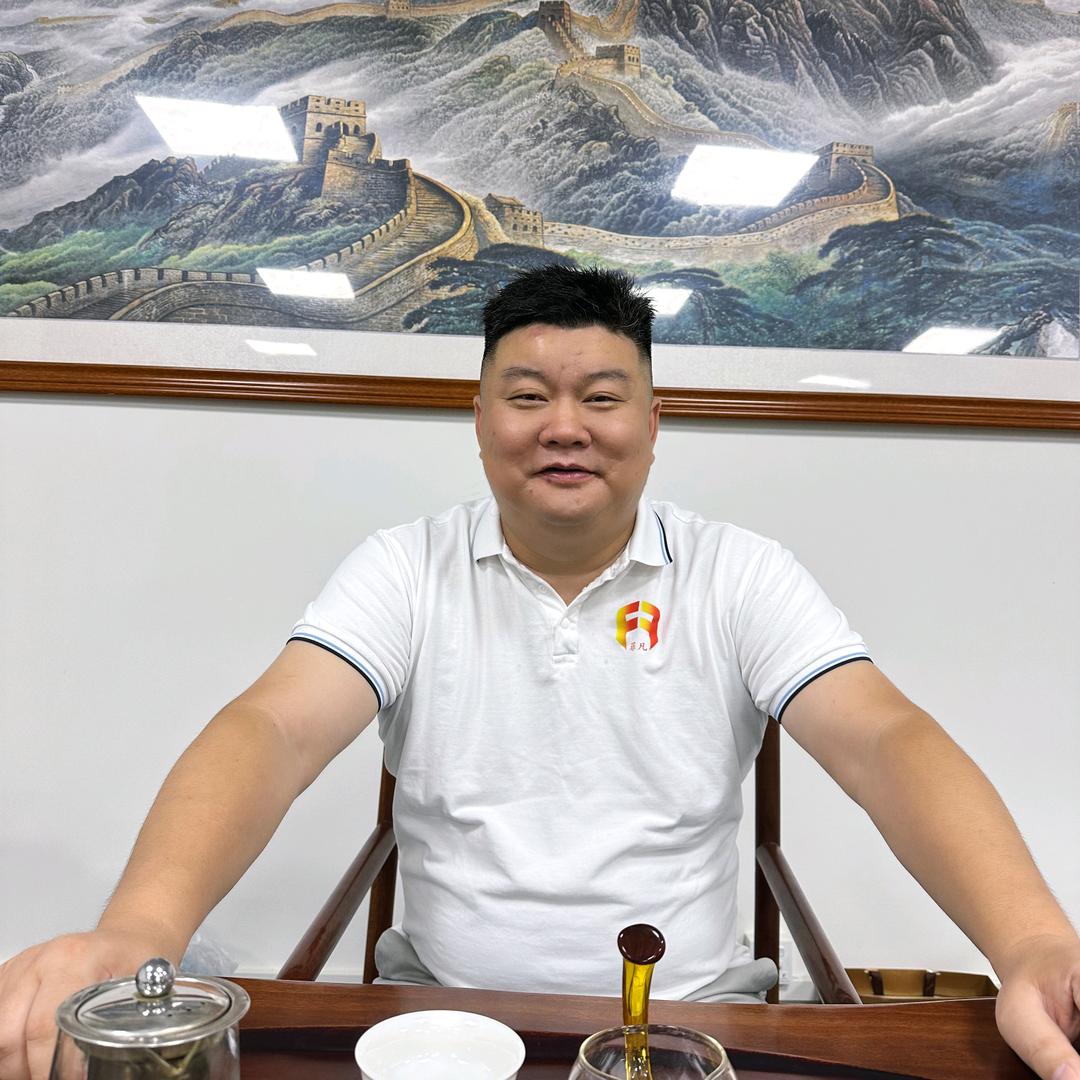 广东菲凡门业王昆