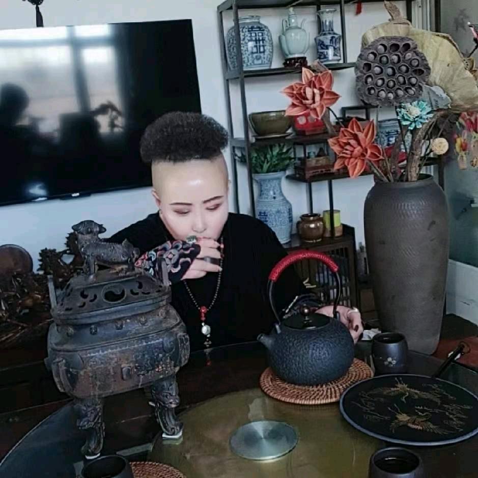 小花佛渡有缘人