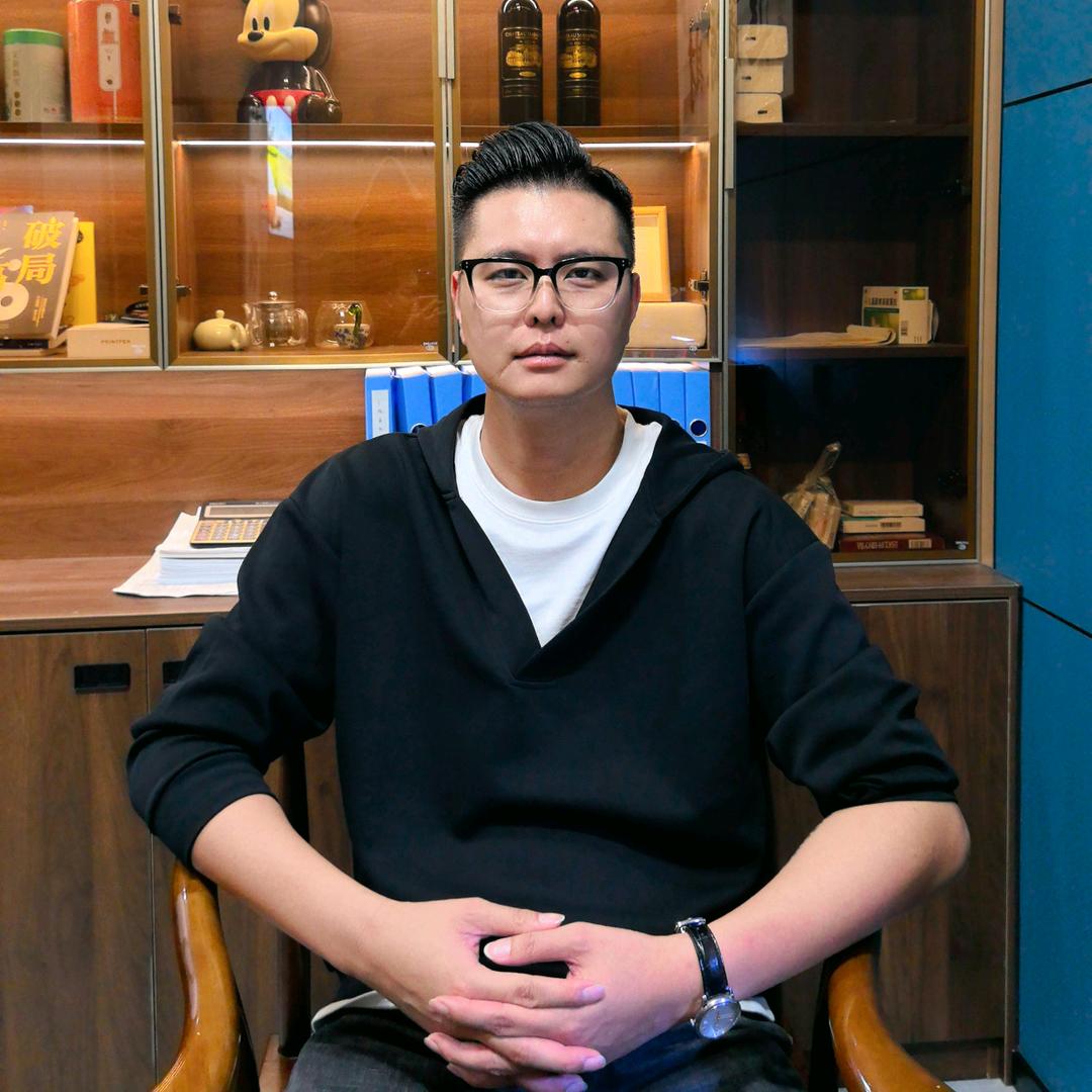 @伟伟不在