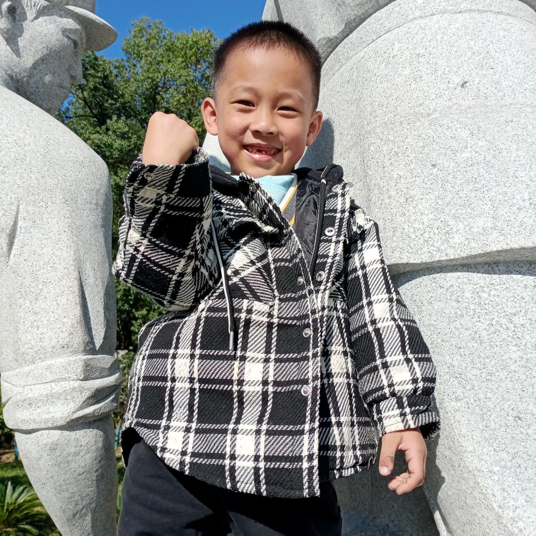 小尹