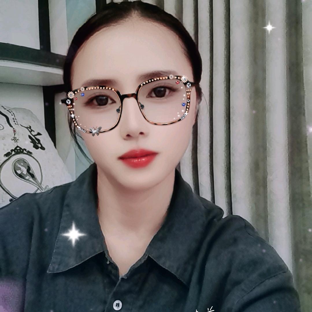 万载县皇佳罗莱窗帘店