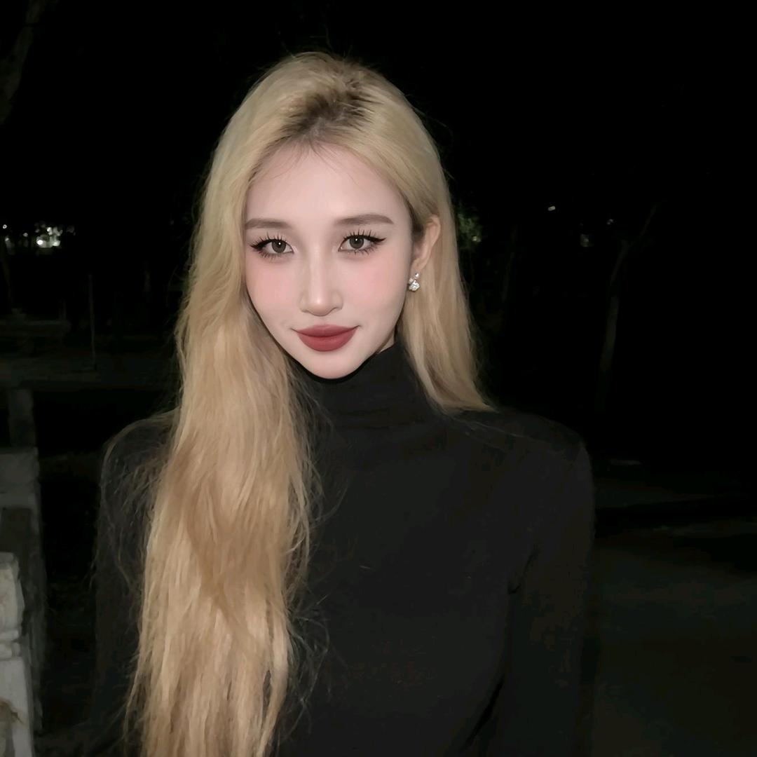 ♡̶҉小艾ᥫᩣ~😊