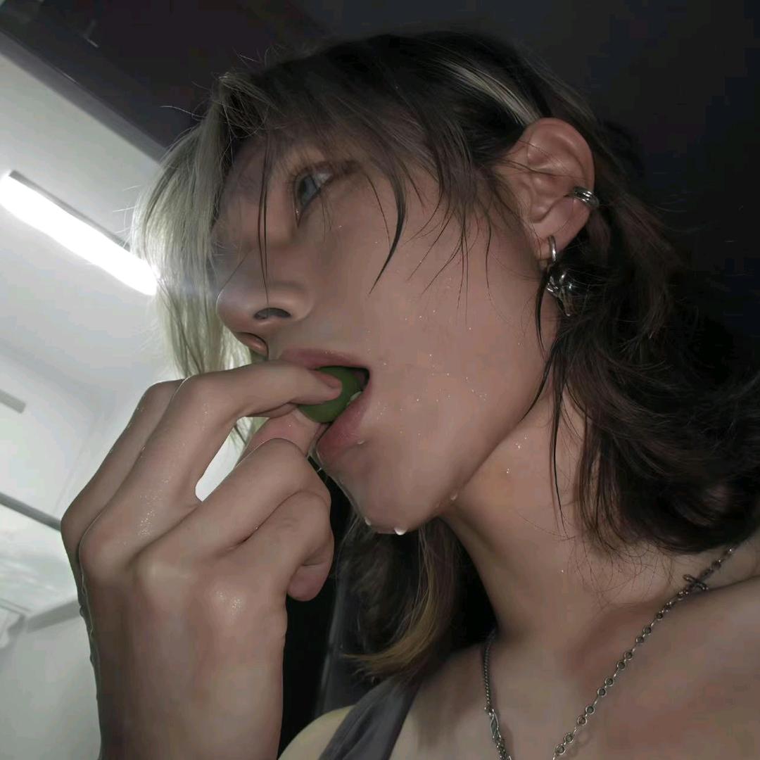 怜
