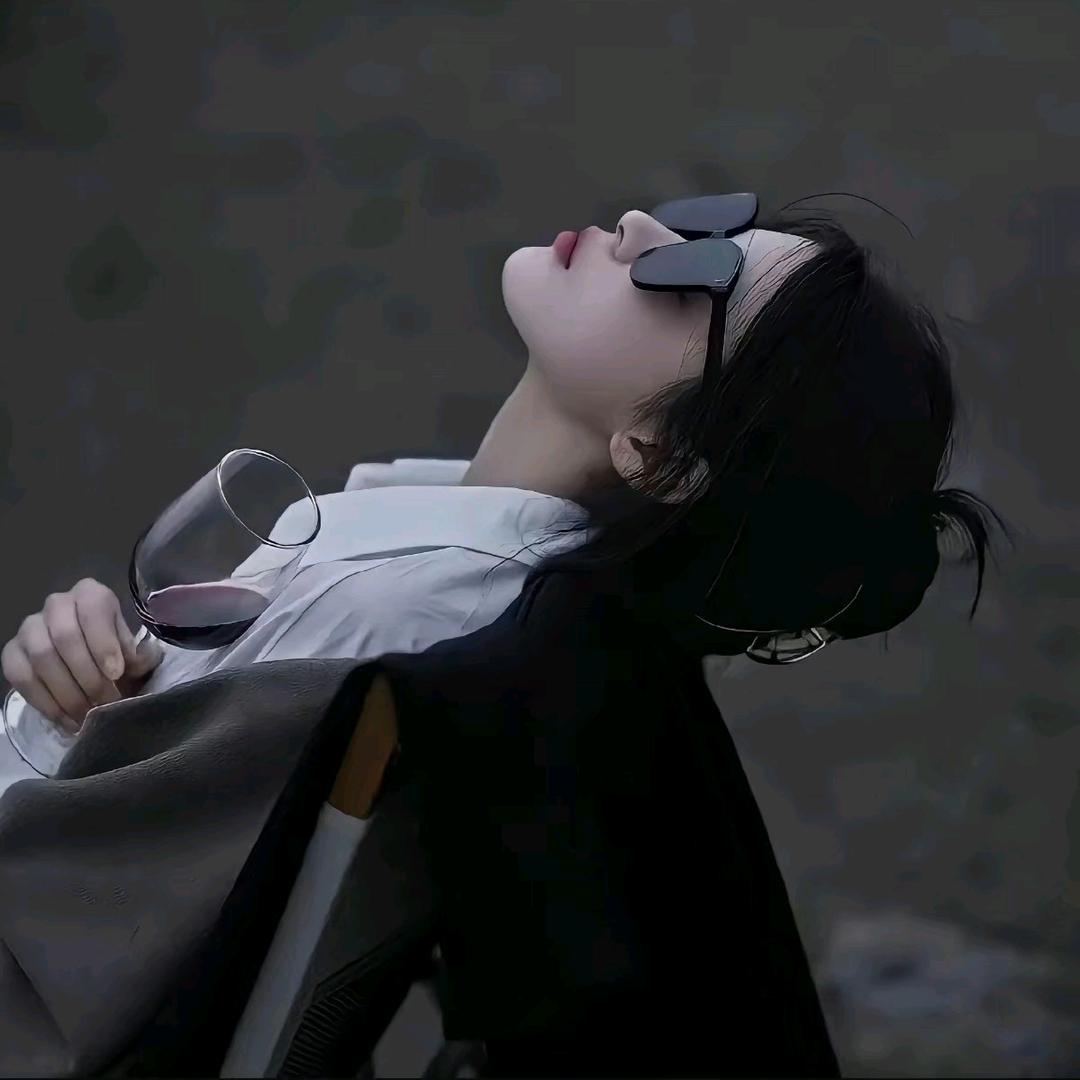 黃油O(∩_∩)O拿鐵