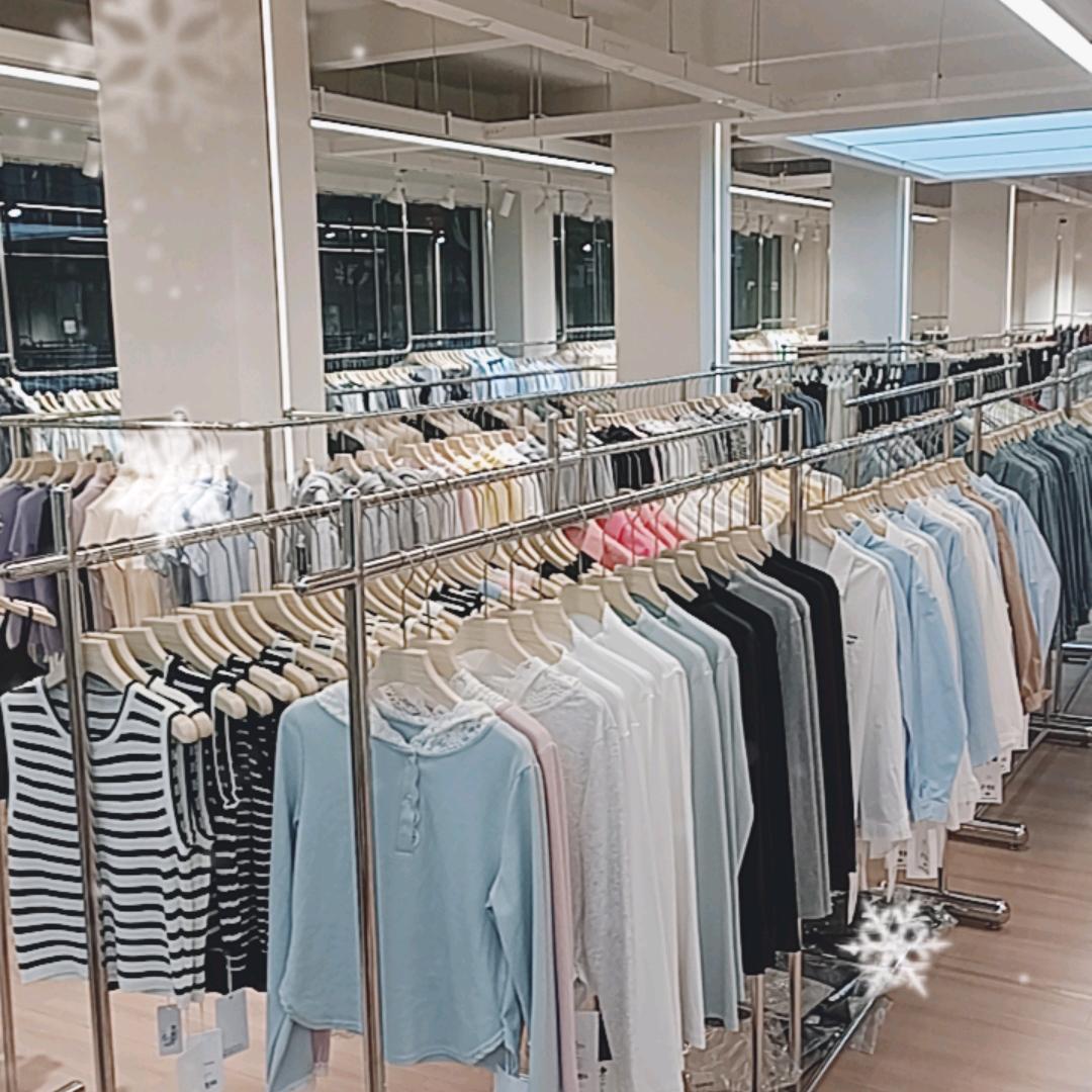 温江66号服装工厂店