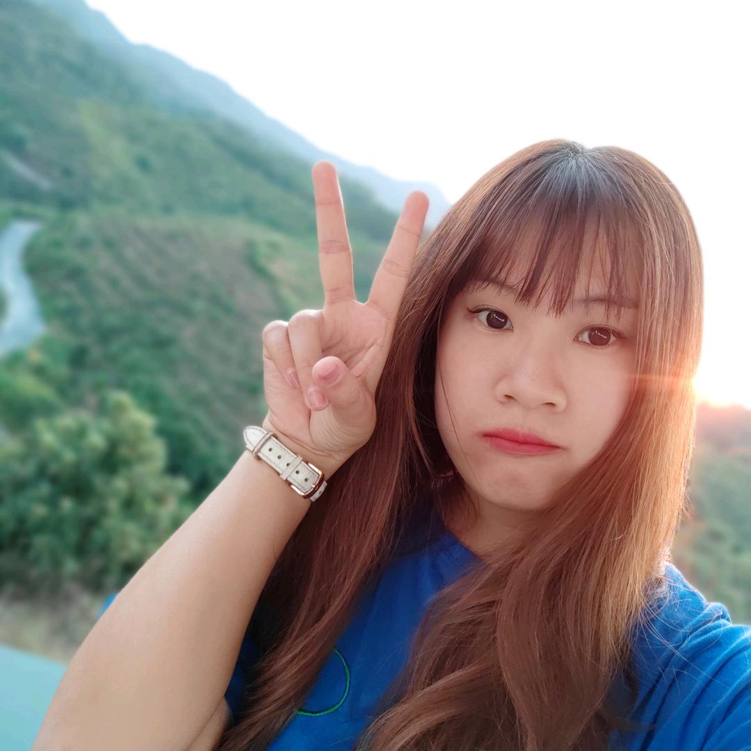 小梁同学☘️🍬