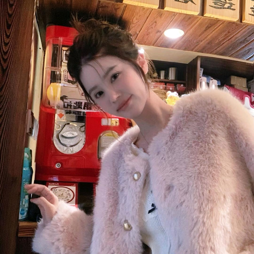 花花。（努力中【精选穿搭】