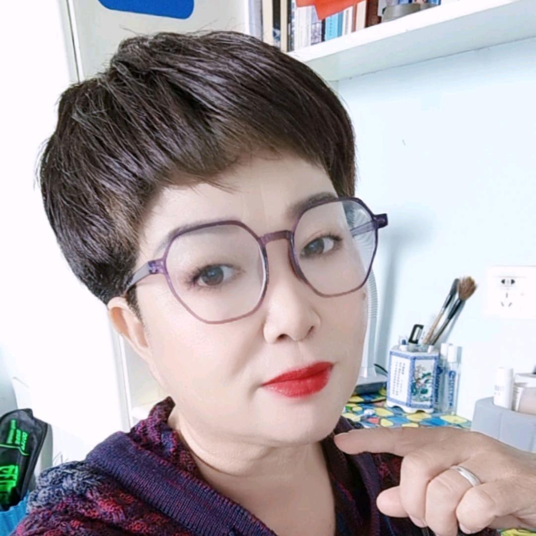 伊犁芹姐