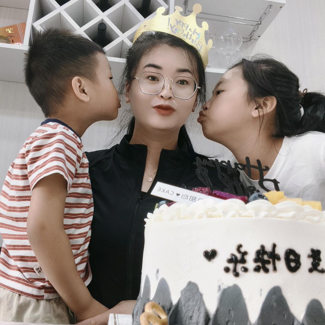 两小只的妈妈